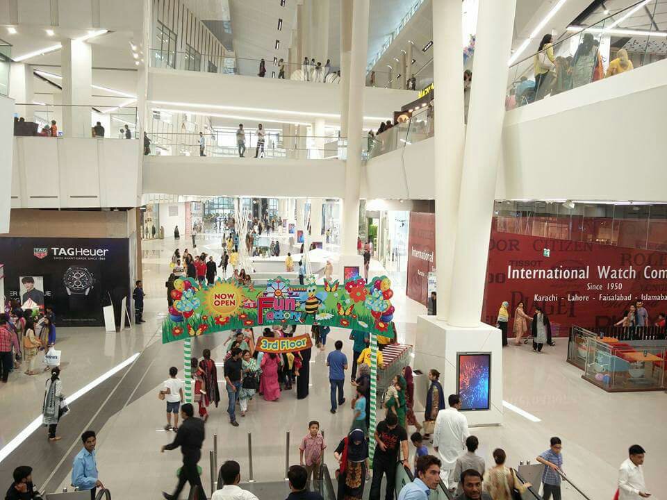 adidas shop in lahore