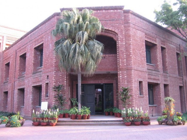 Kinnaird college 