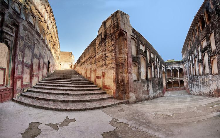 Royal Fort Lahore 